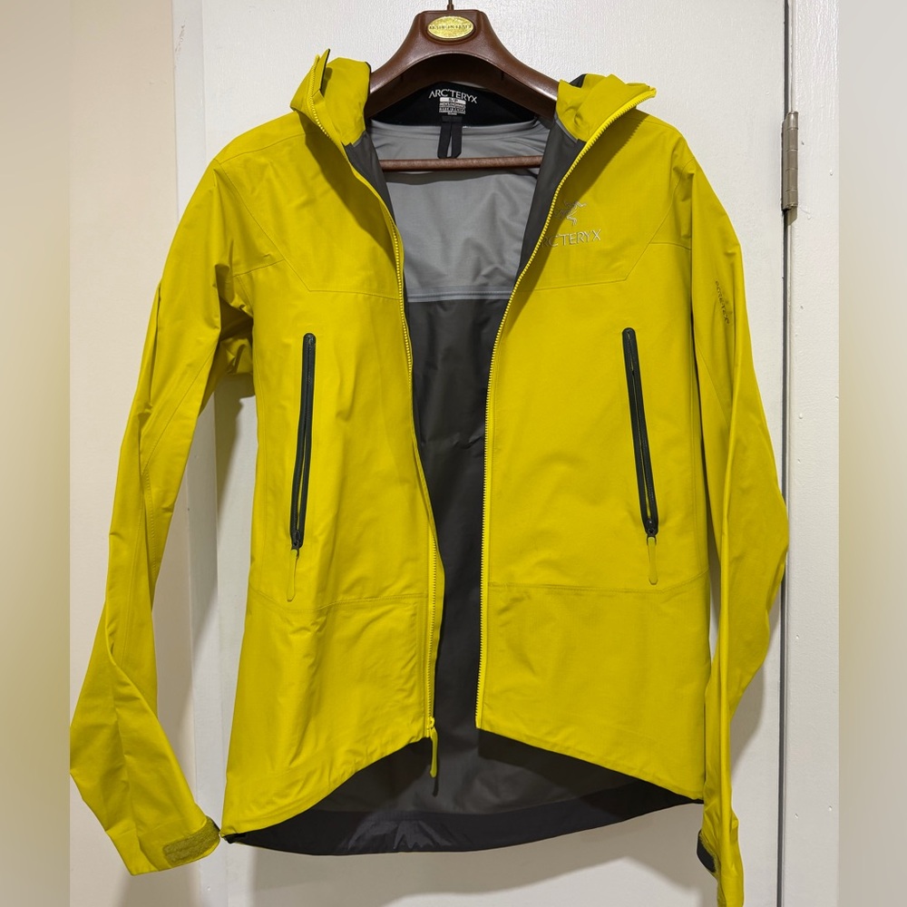 Arc'teryx Yellow Goretex Jacket